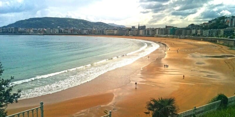 Familienurlaub Nordspanien: Entdeckt Spaniens Grüne Küste mit Kindern!